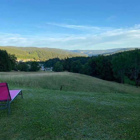 Appartement Lumineux Avec Vue Sur Les Montagnes Morbier Exterior photo